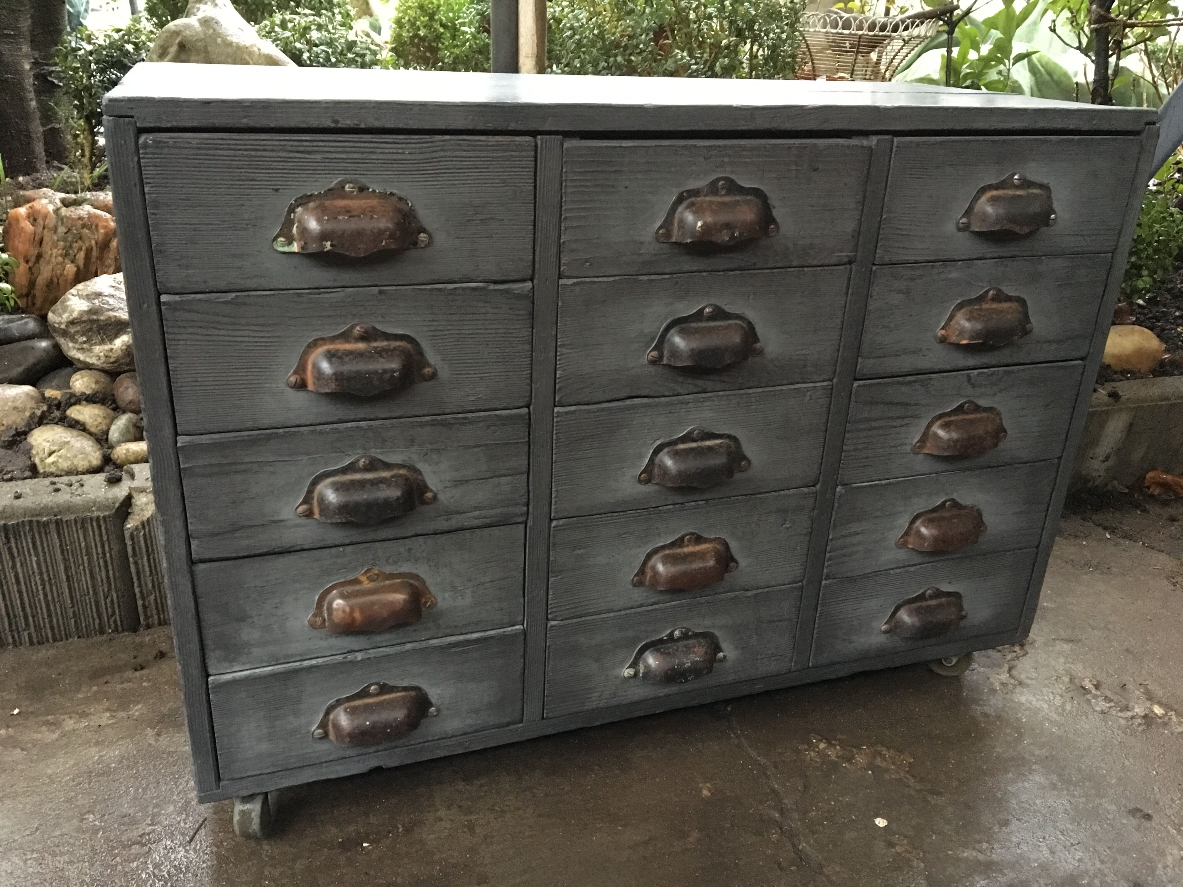 Furniture business with drawers
