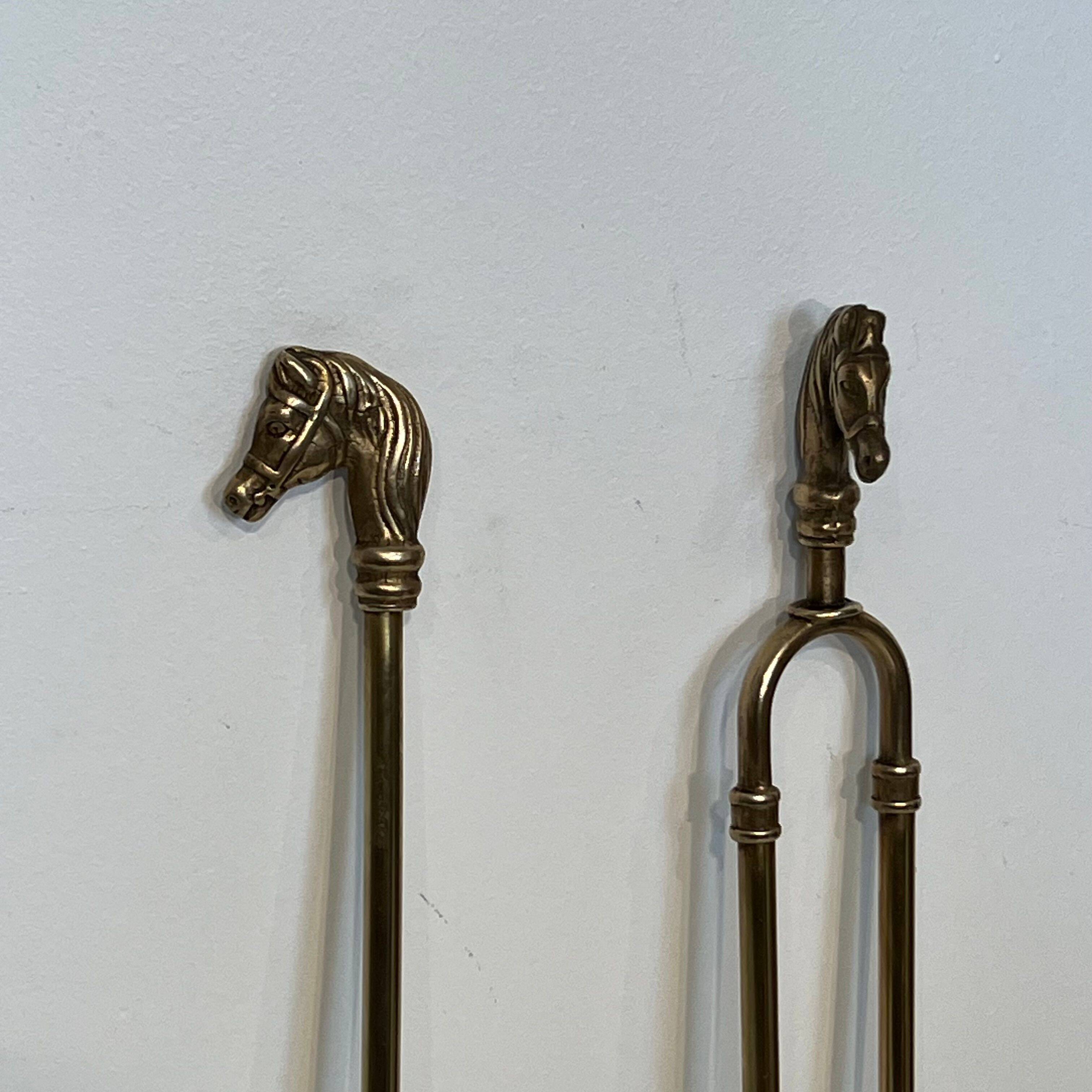 Brass fire starter necessary, horse head model.