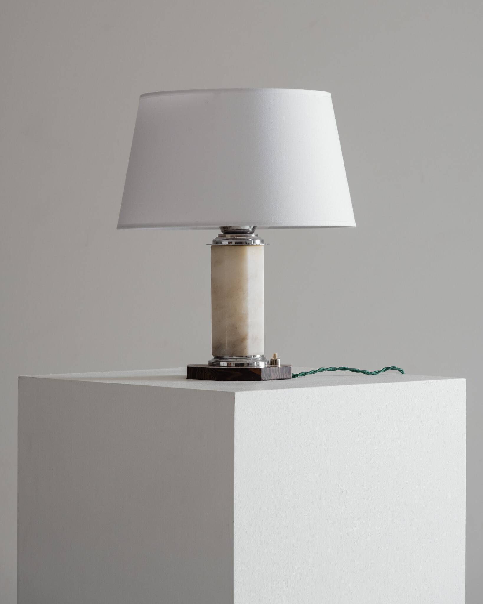 ART DECO ALABASTER LAMP, 1930s