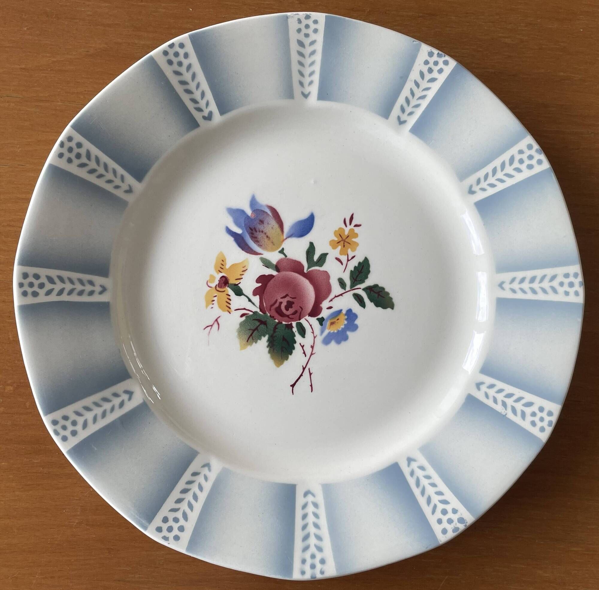 6 large flat antique plates in Sarreguemines earthenware
