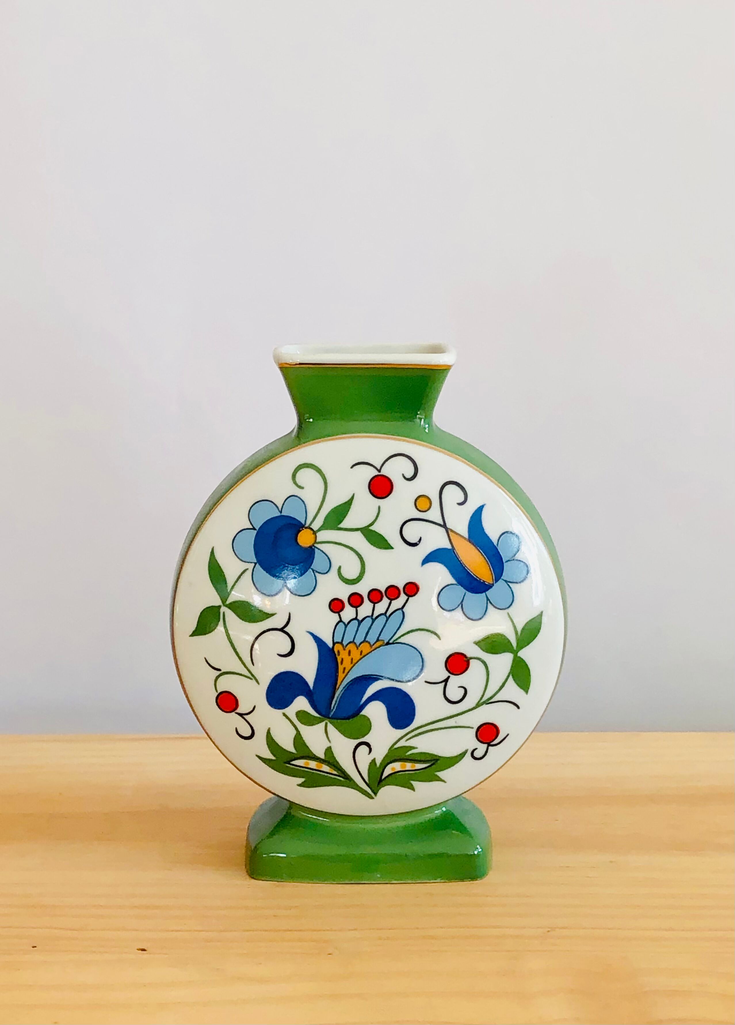 Lubiana earthenware vase, Poland