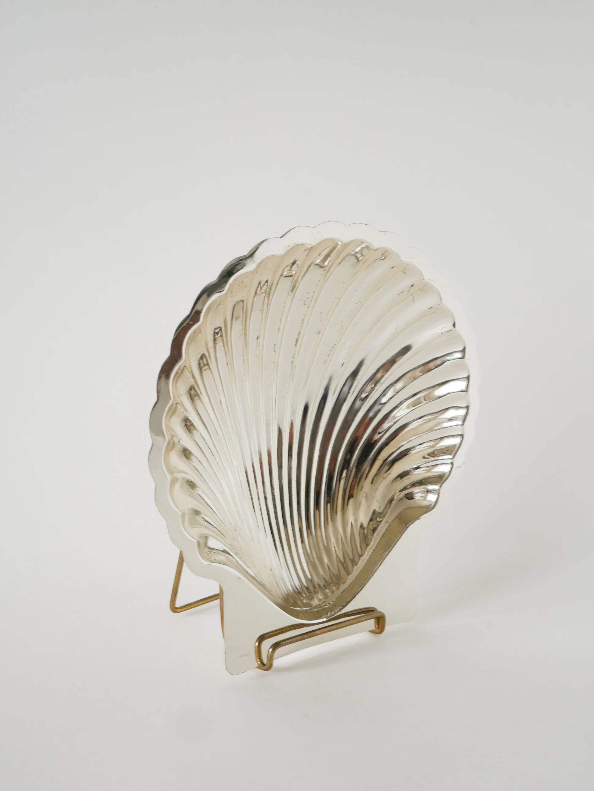 Large silver-plated shell-shaped bowl, 1950.