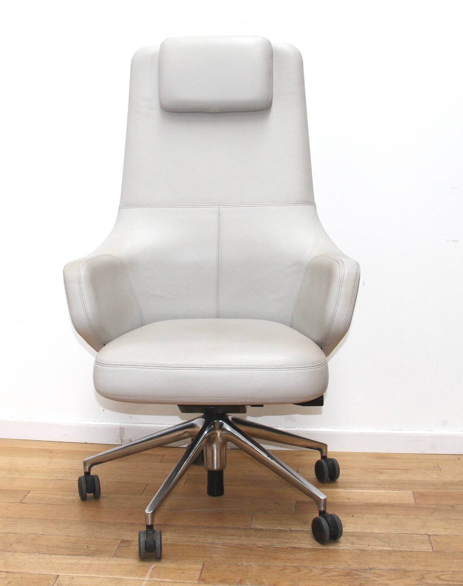 Highback office chair, Vitra