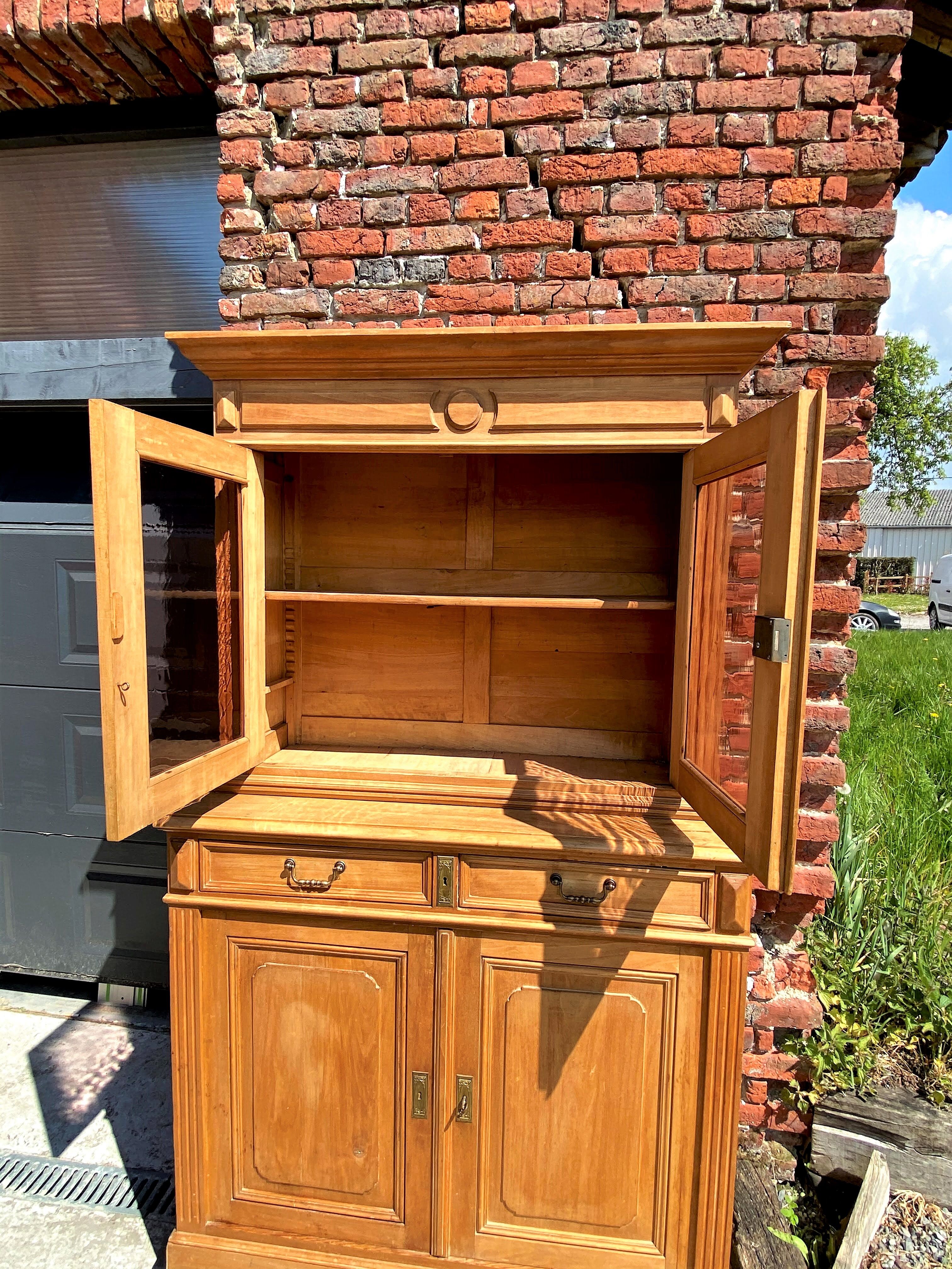 Two-body buffet croat