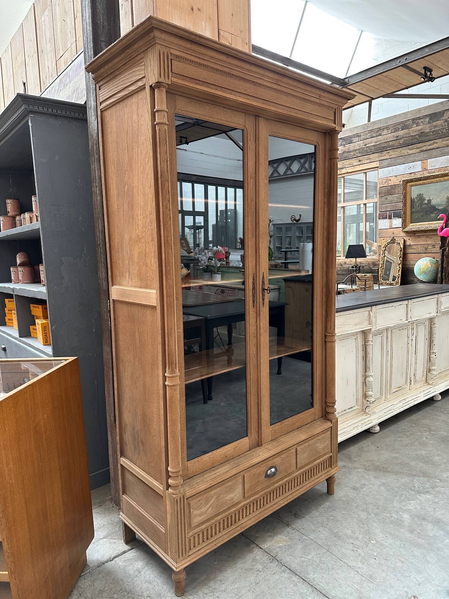 Vitrine en chêne Fin XIXème