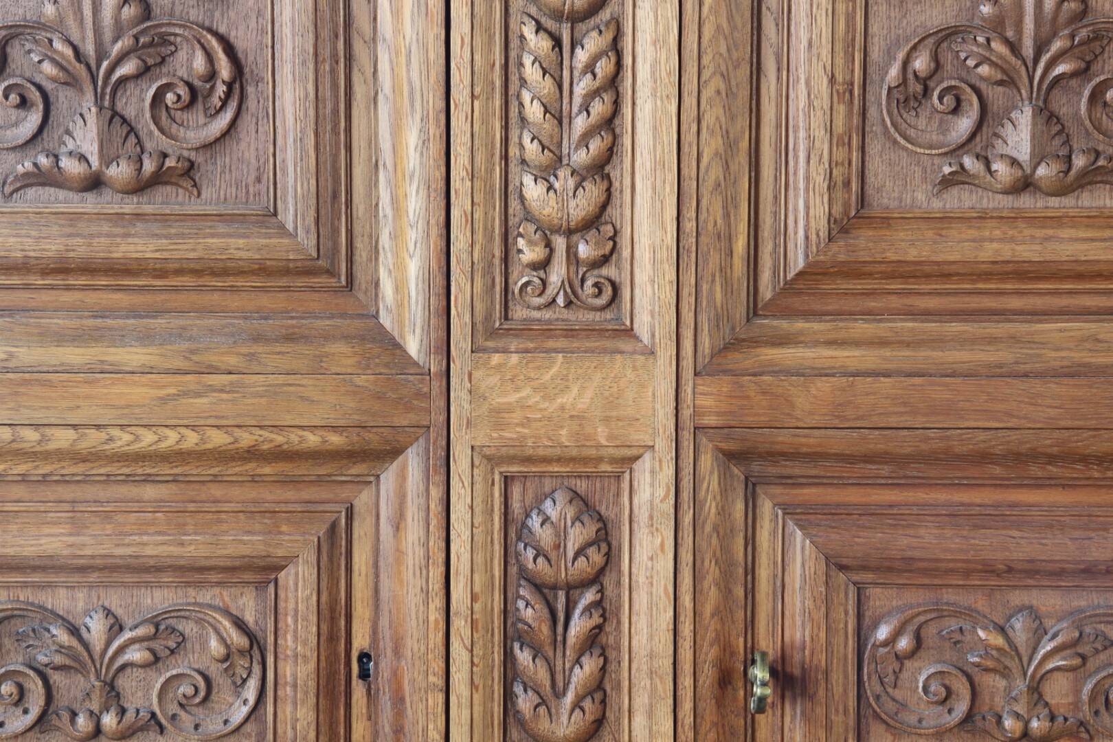 Vintage 1930s Solid Oak Danish Brutalist / Formhouse Cabinet