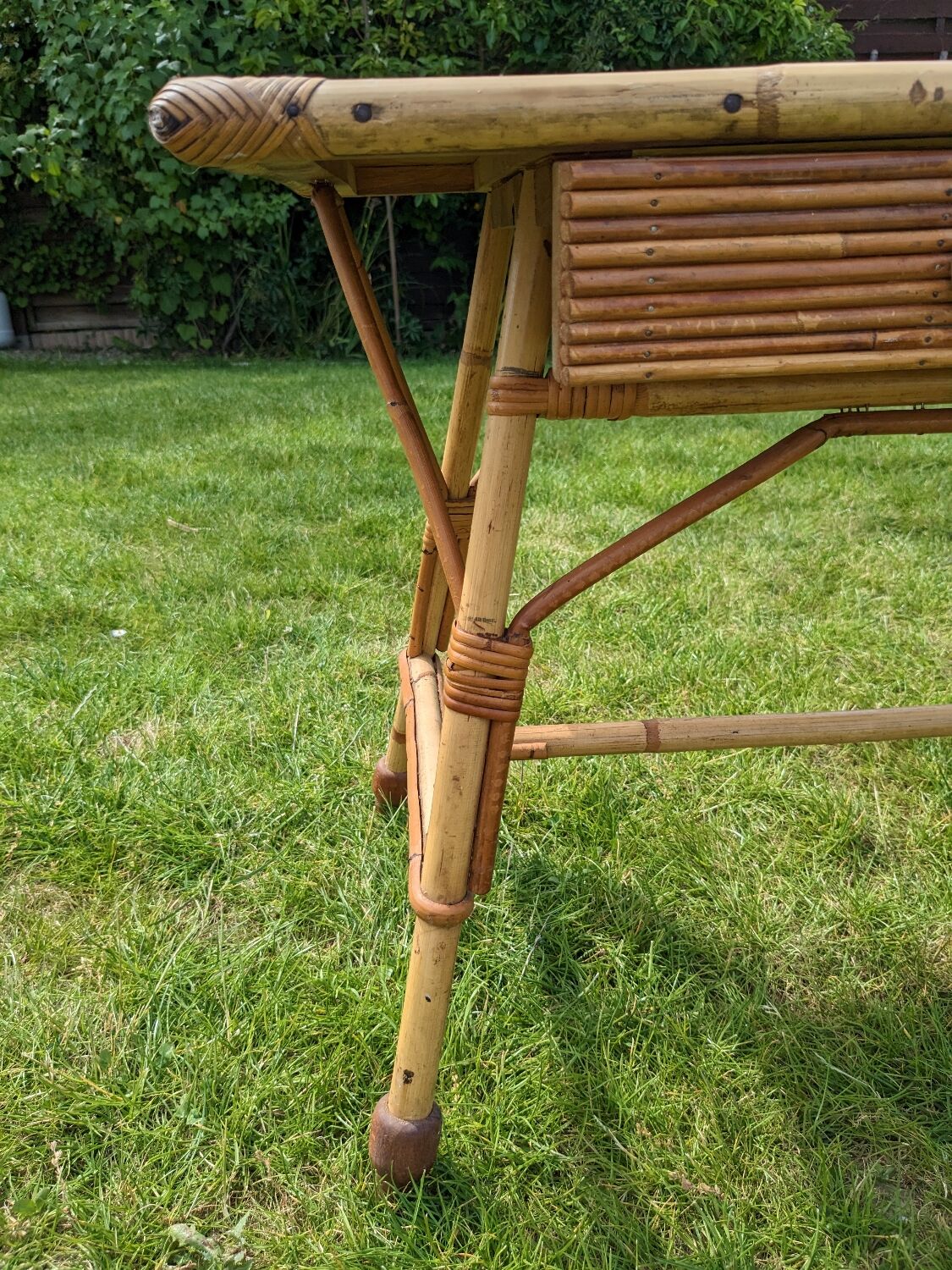 Rattan coffee table with drawer