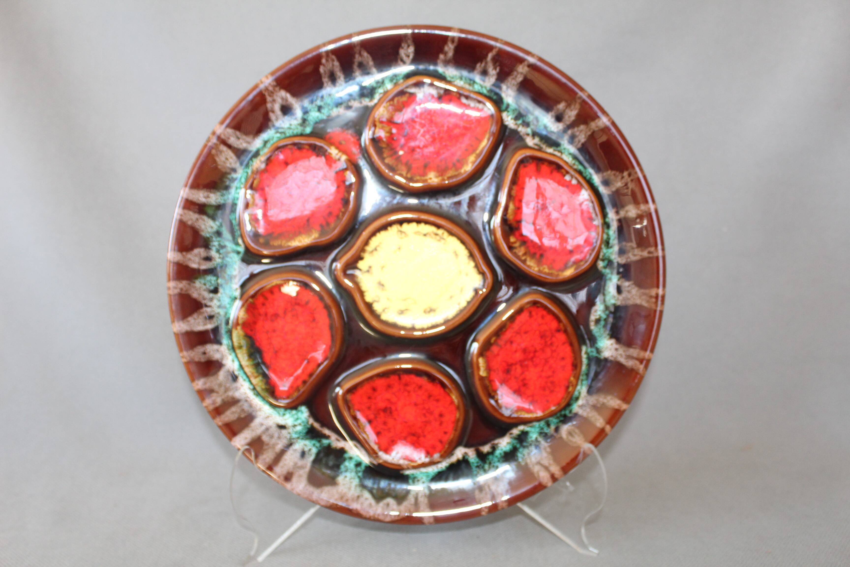 Vintage oyster plate in majolica ceramic, Vallauris style