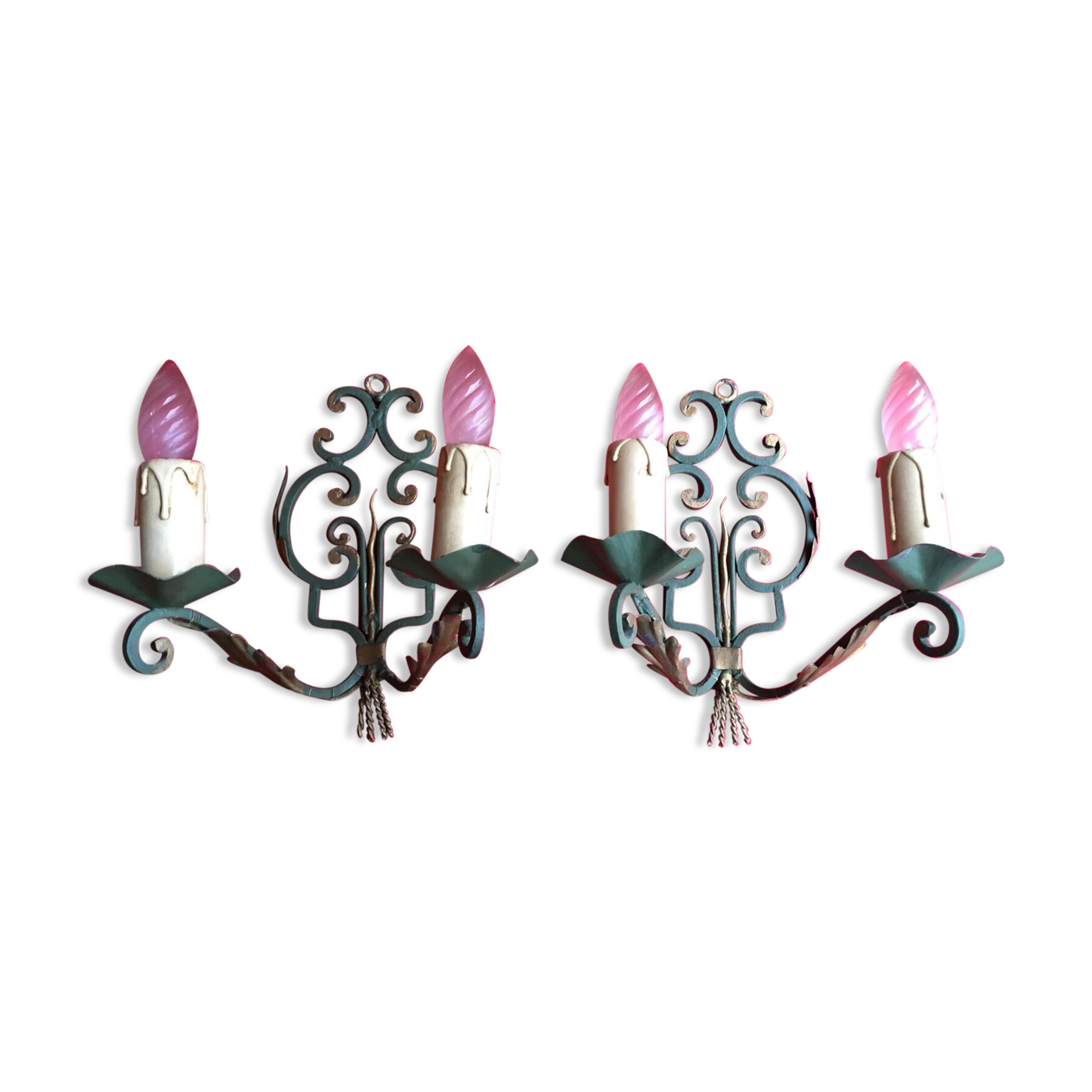 Pair of green wrought iron appliques with golden acanthus leaves