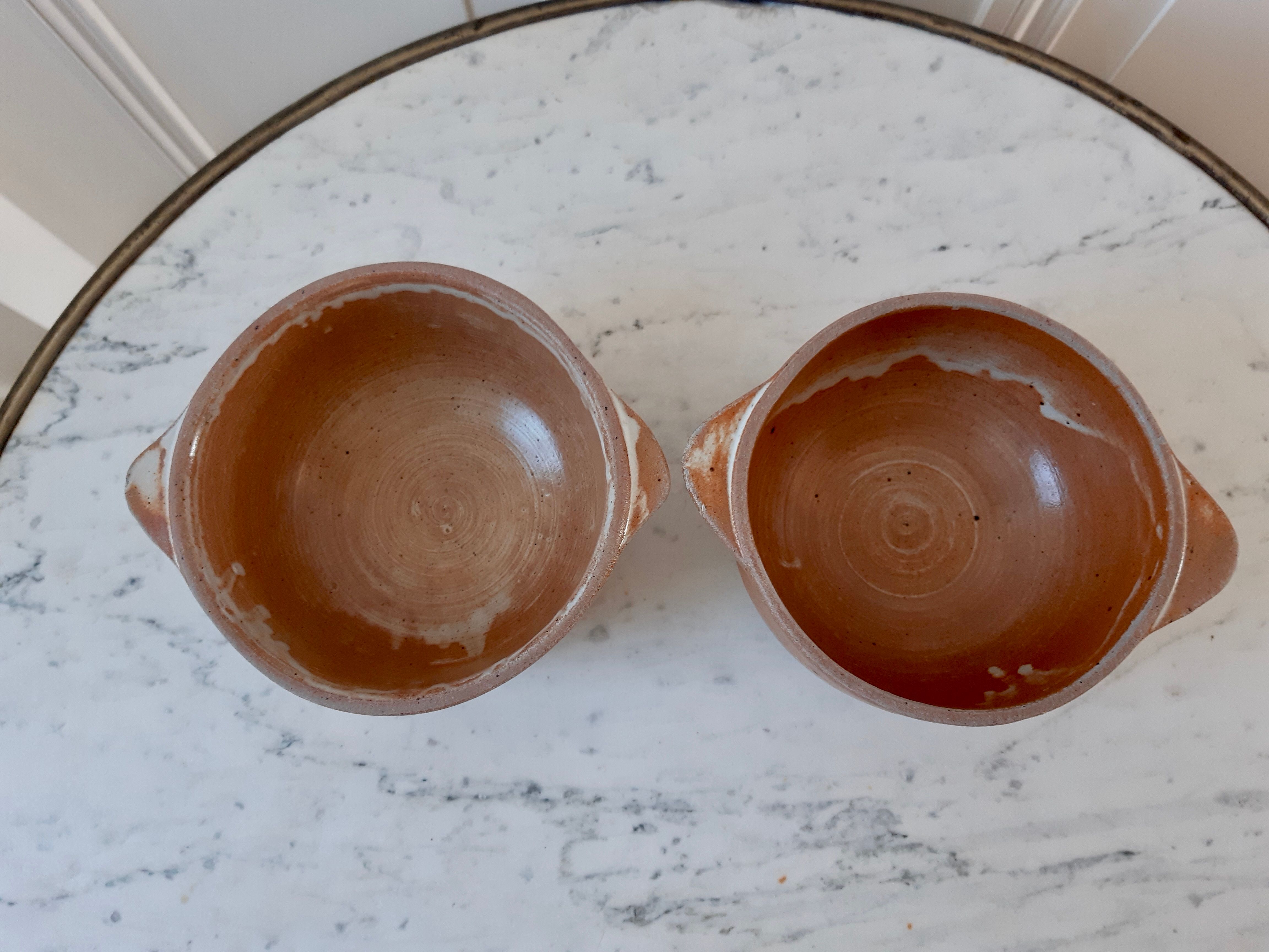 Duo of ear bowls in vintage sandstone
