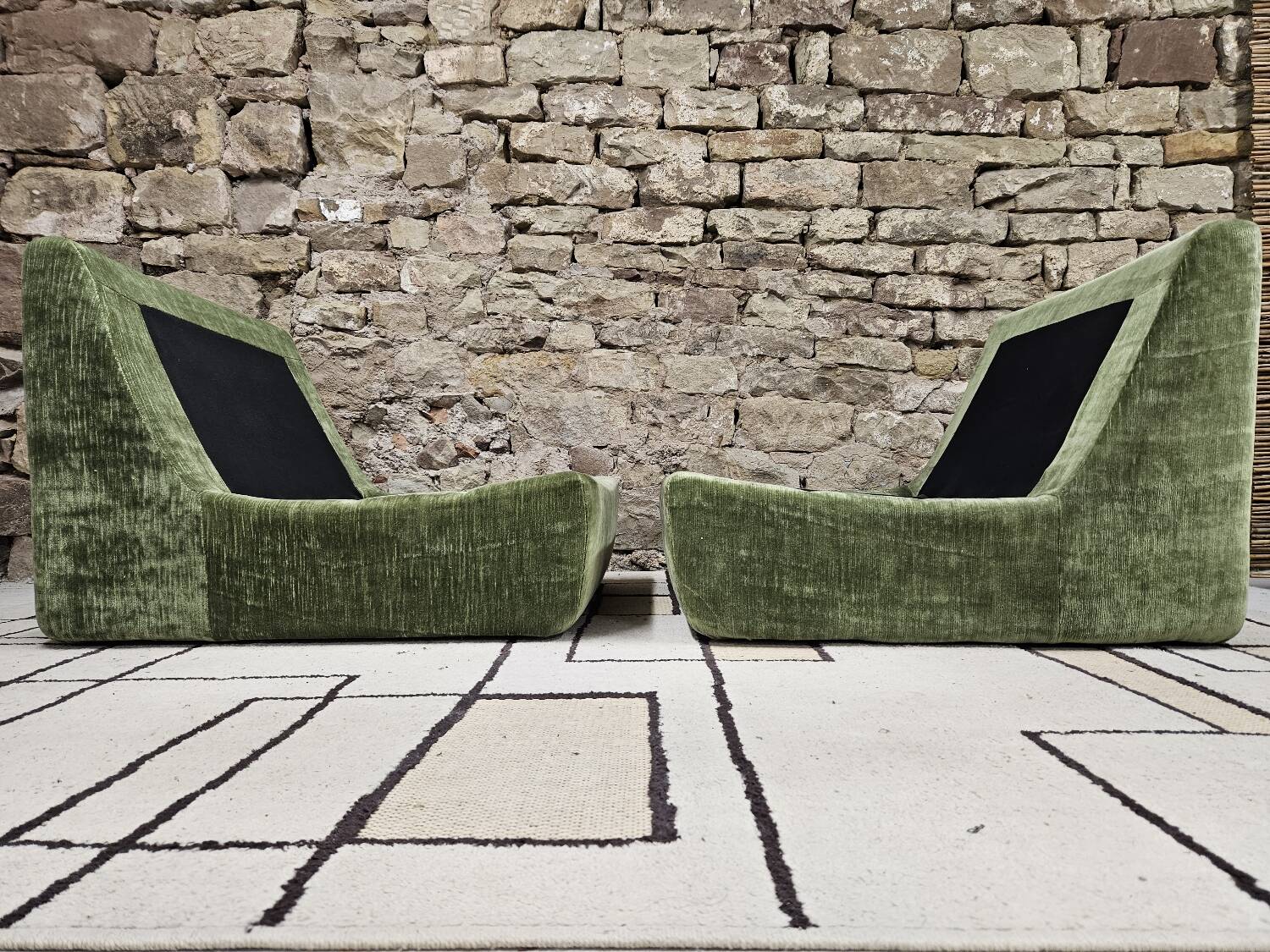 Pair of vintage velvet armchairs 1970"