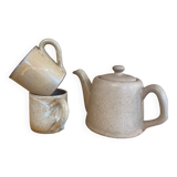 Stoneware teapot and cups