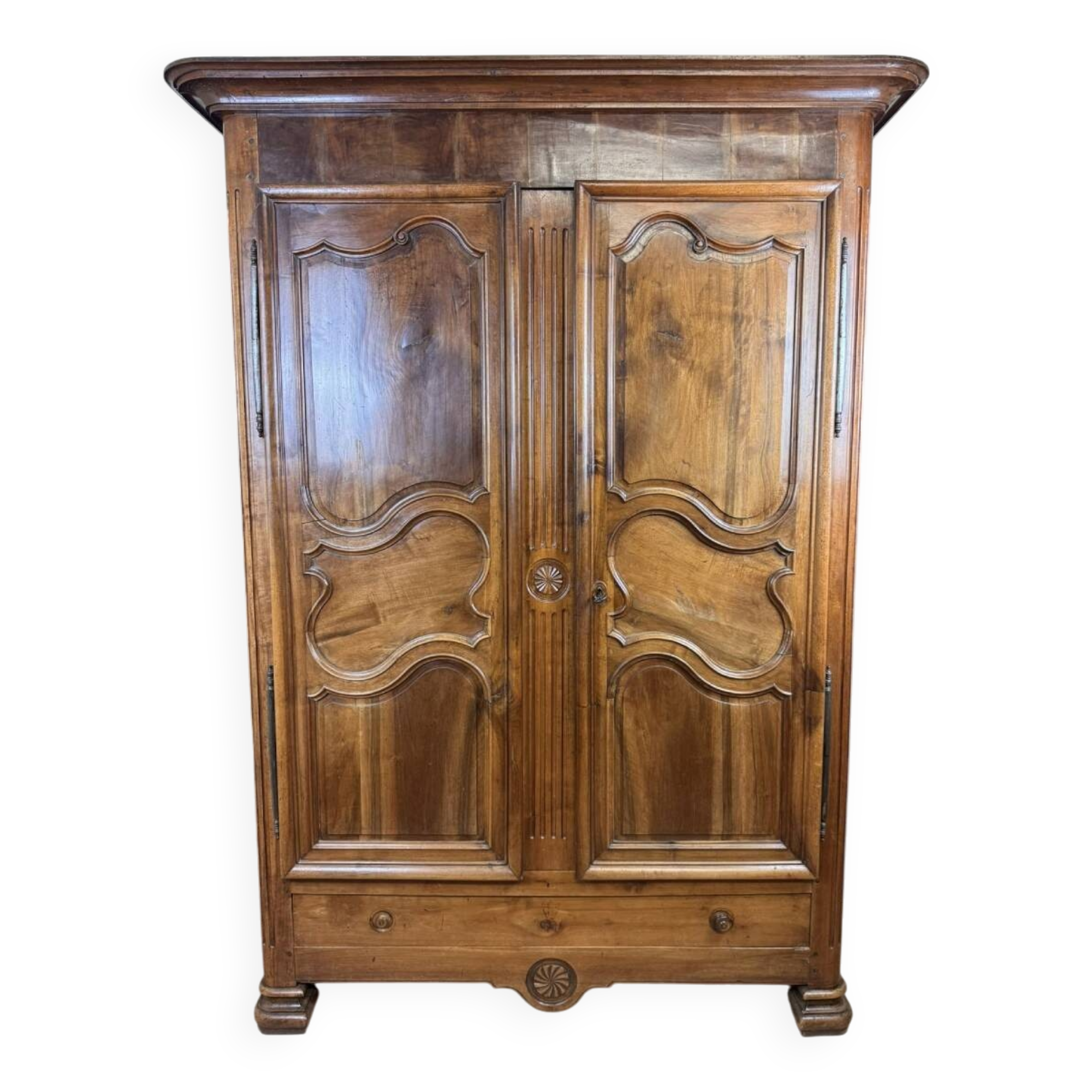 Transition period Louis XV - Louis XVI walnut wardrobe circa 1780