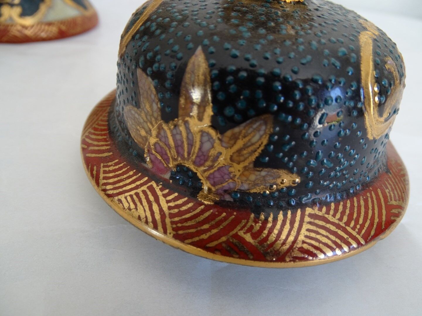 Satsuma vase in porcelain, Japan. Limited edition