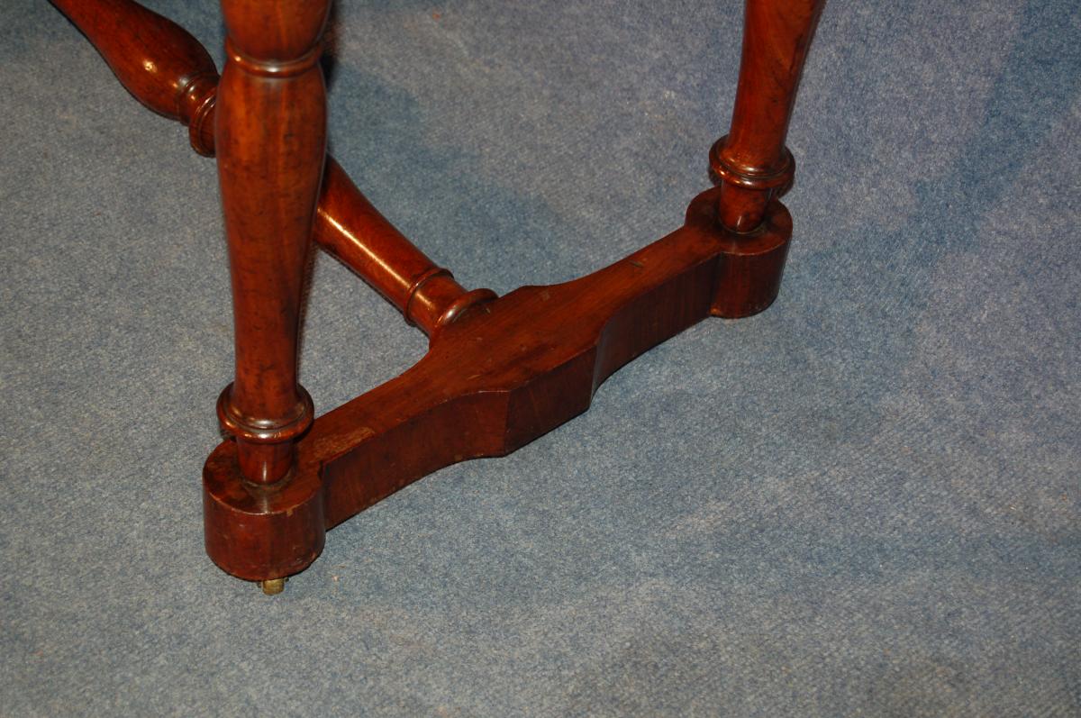 Small table with Jacob legs in mahogany, early 19th century