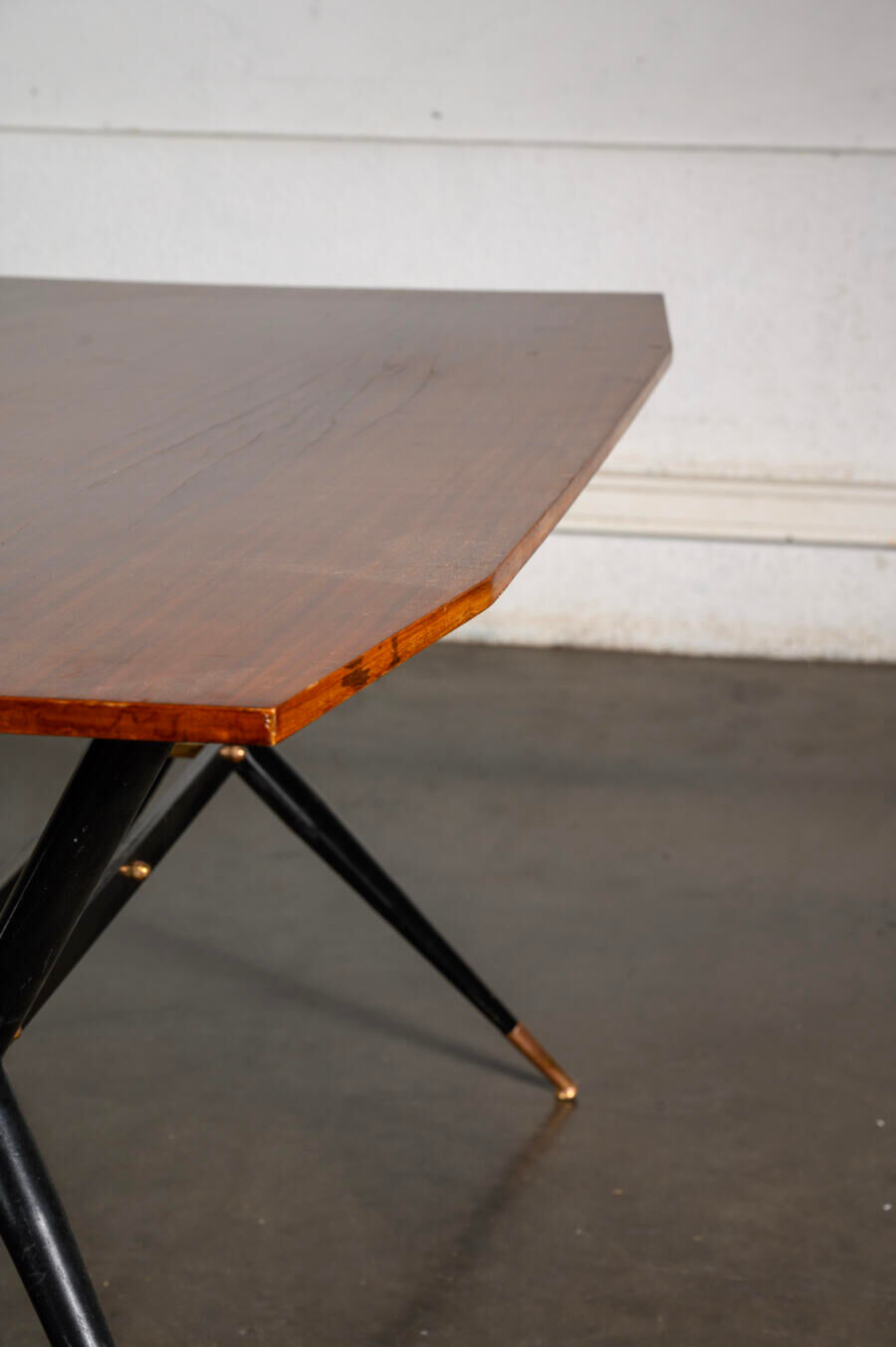 Italian dining table