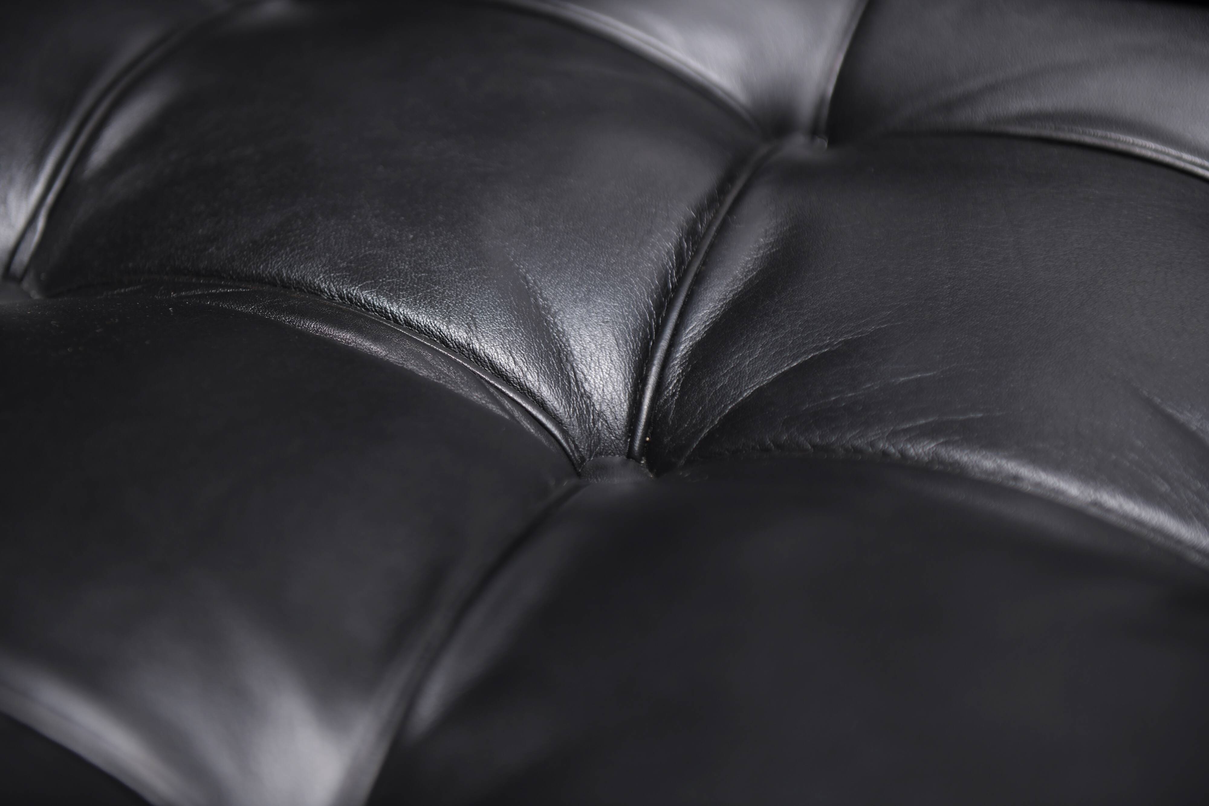 Vintage set of Barcelona Chairs - Ludwig Mies van der Rohe - Knoll International