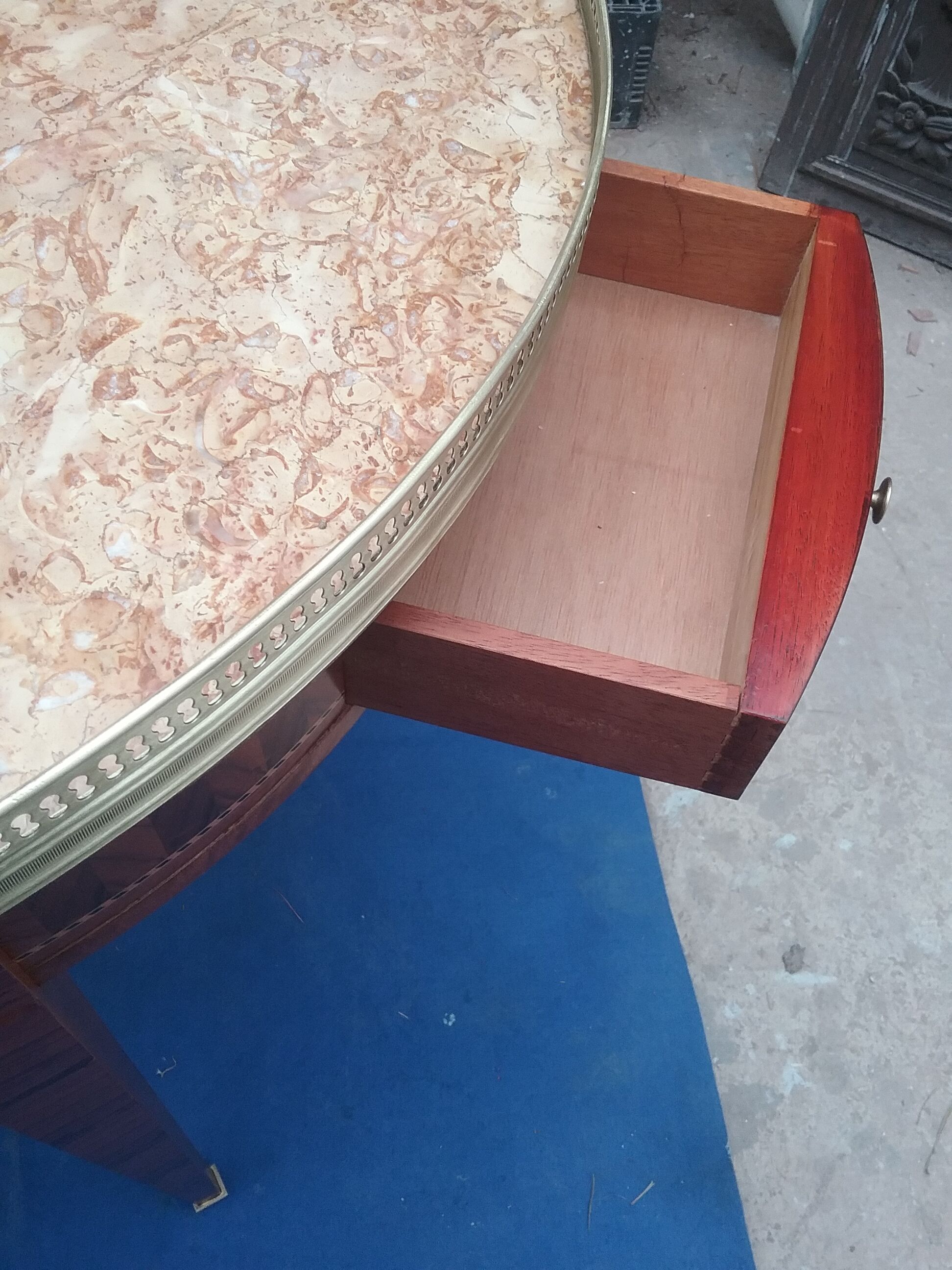Hot water bottle table