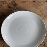 3 white porcelain plates for pasta like Saturnia restaurant