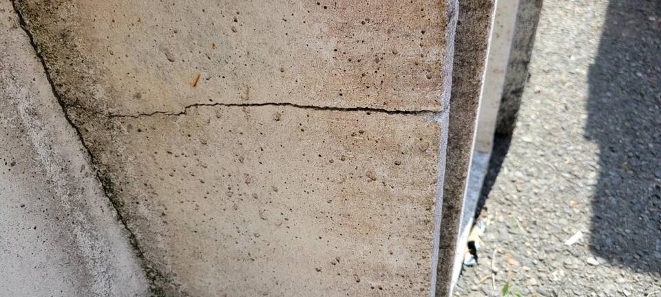 Set of 4 Art Deco style planters in reconstituted stone, 20th century