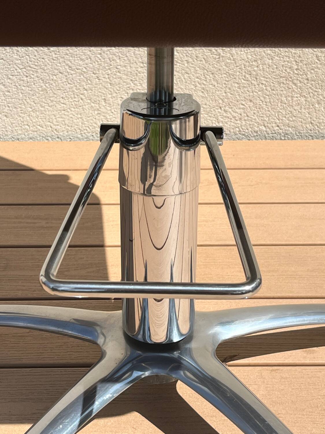 Barber & hairdresser chair