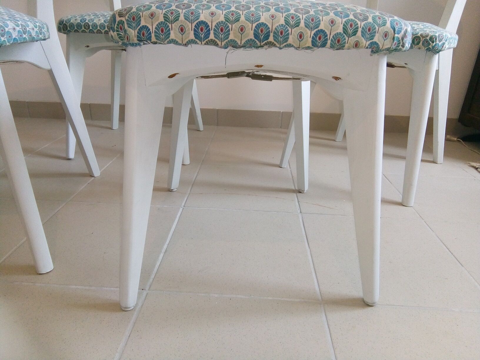 Lot de 4 chaises vintage monobloc 1950