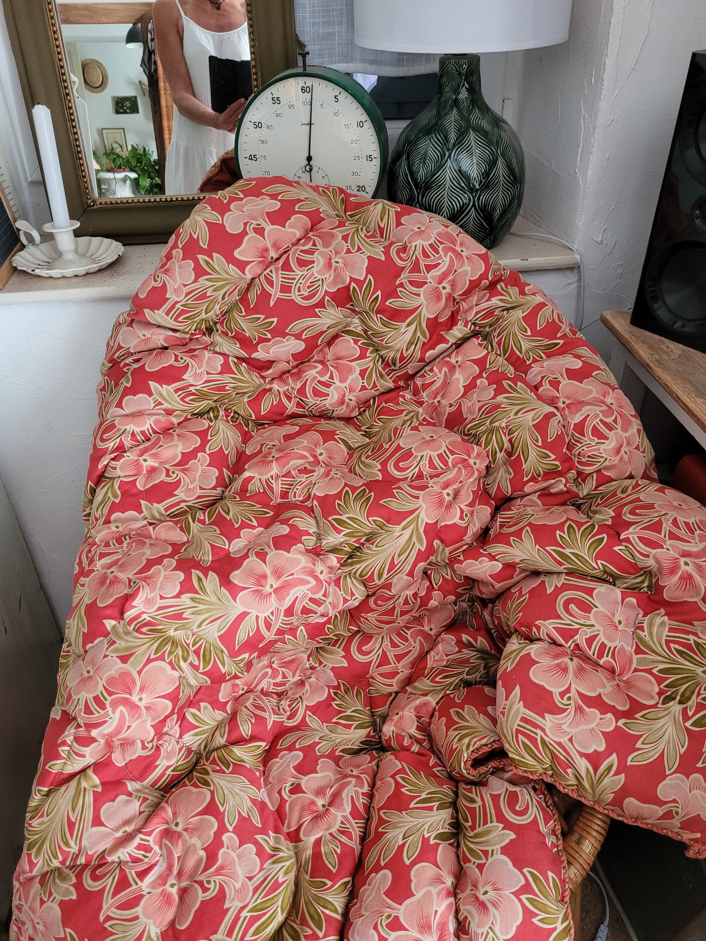 Goose down comforter