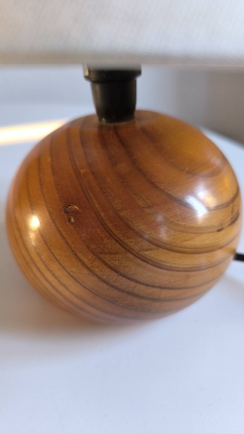 Solid wood ball lamp