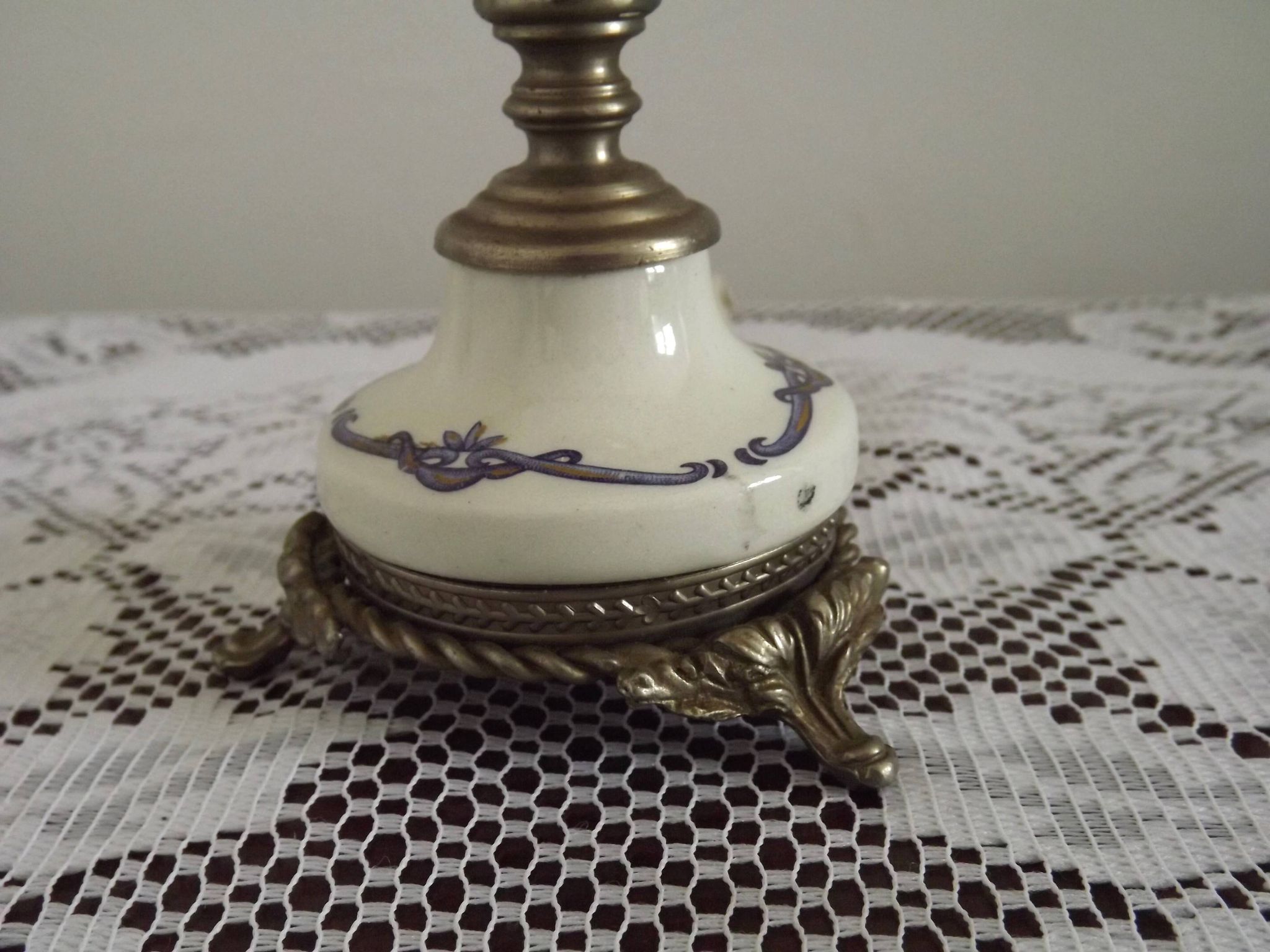 French Vintage Decorative Silver Metal and Porcelain Shaded Table Lamp