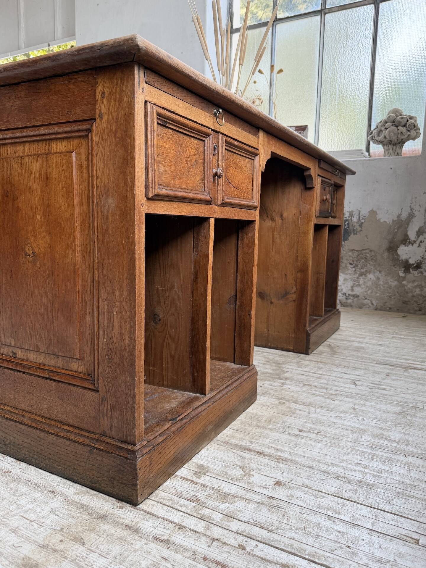 Counter or desk in oak from the 1950s.