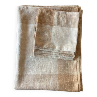 Nappe en coton /lin avec cinq serviettes dimension : hauteur -200cm- largeur -150cm-
