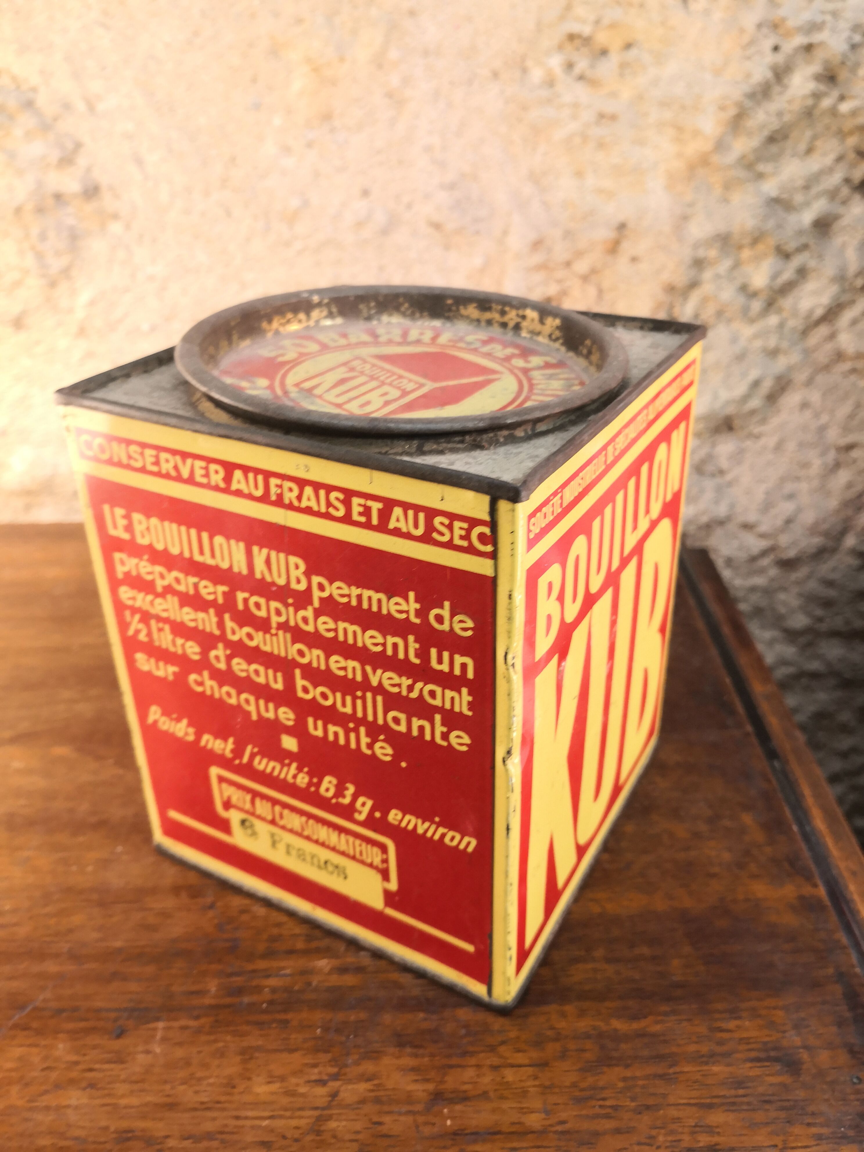 Boite bouillon KUB en métal Selency