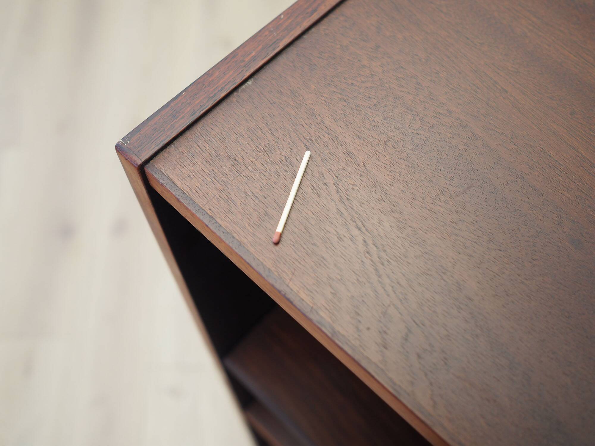 Bibliothèque en palissandre, design danois, années 1960, production : Danemark