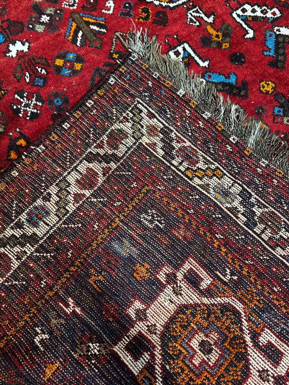 Shiraz Persian Rug