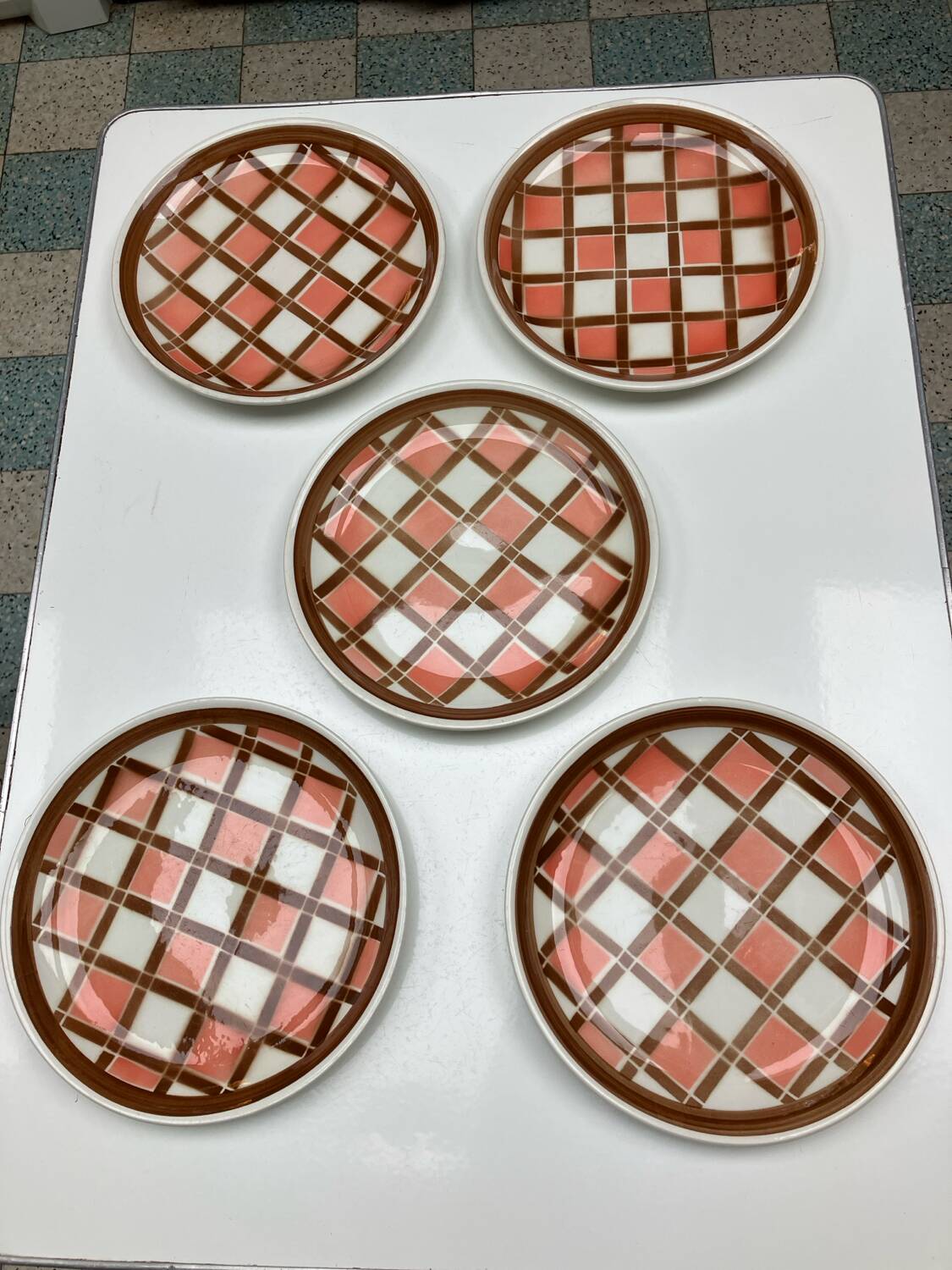 5 dinner plates