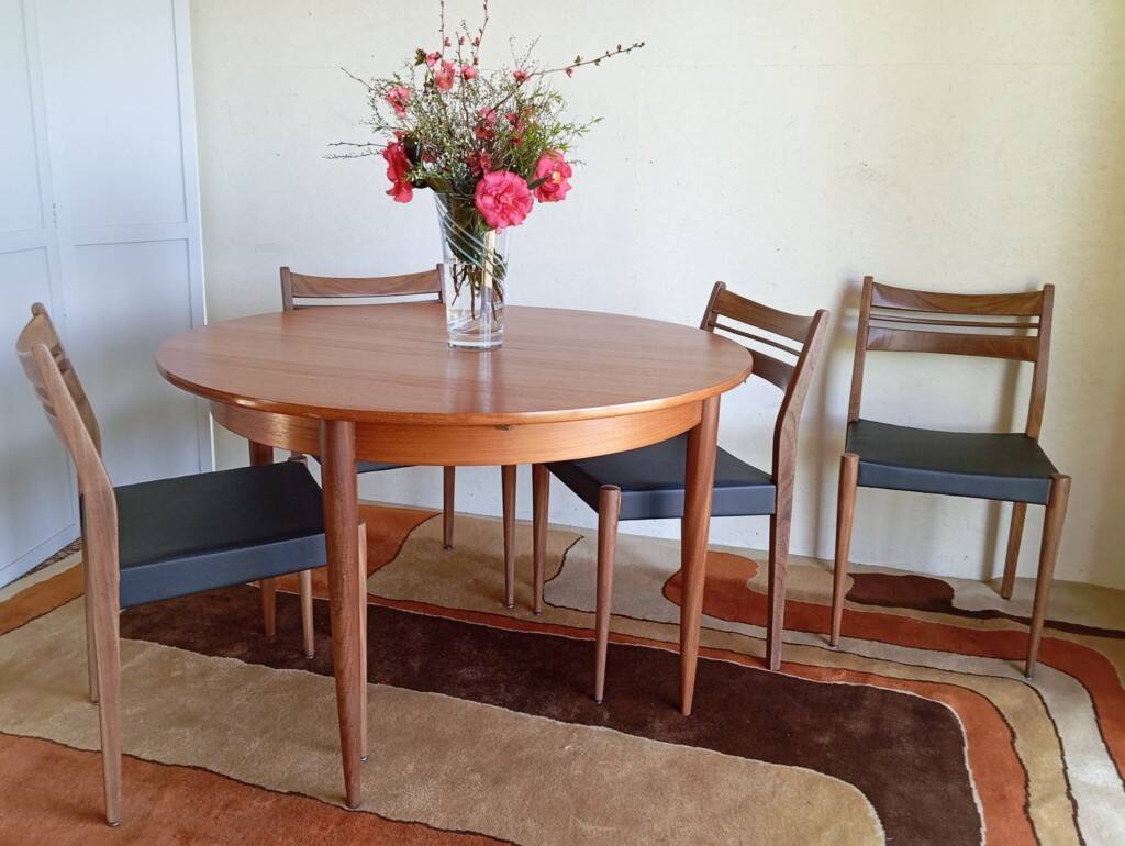 Scandinavian round extendable teak table