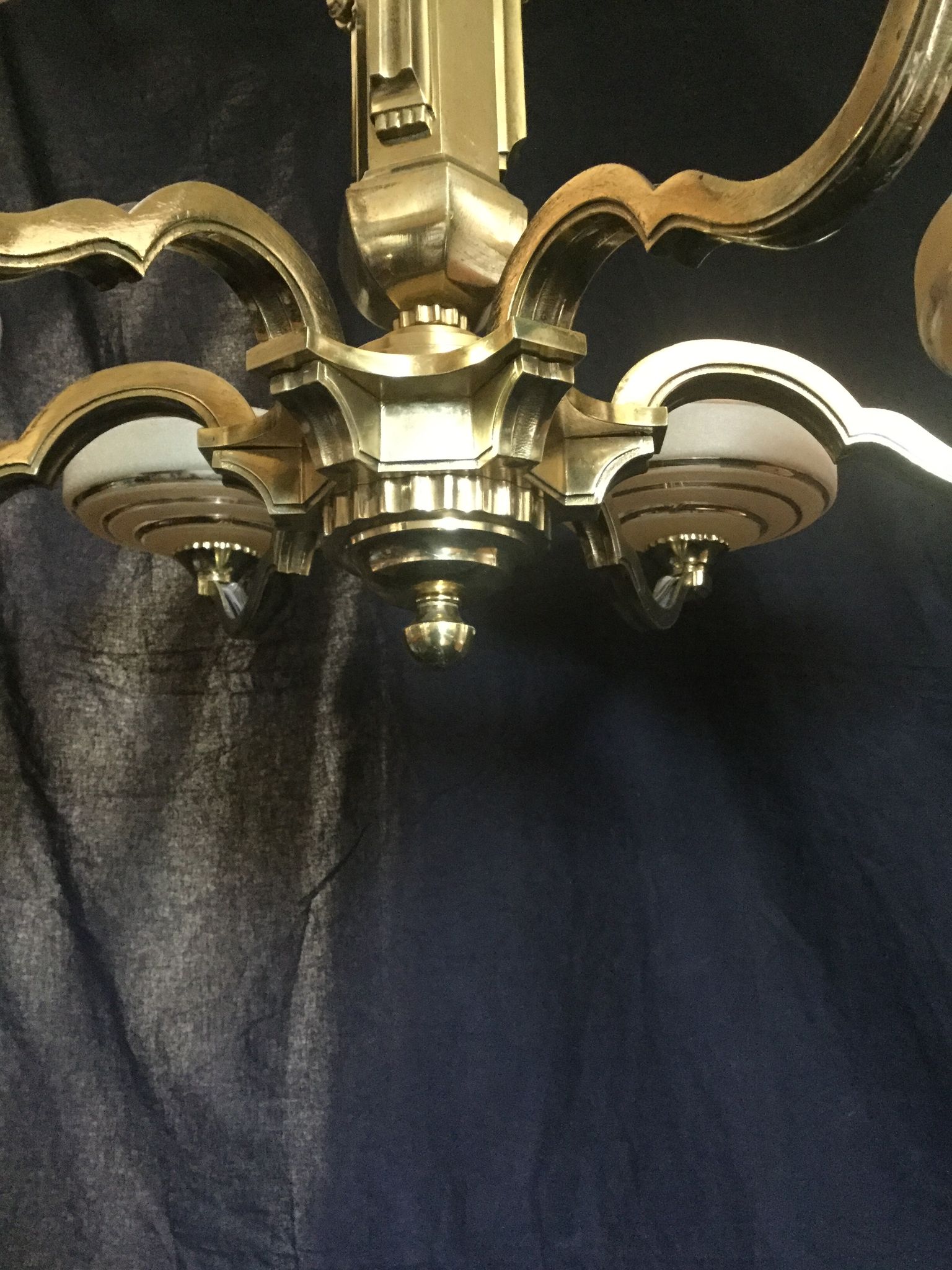 Lustre Art Déco en bronze 6 lumières