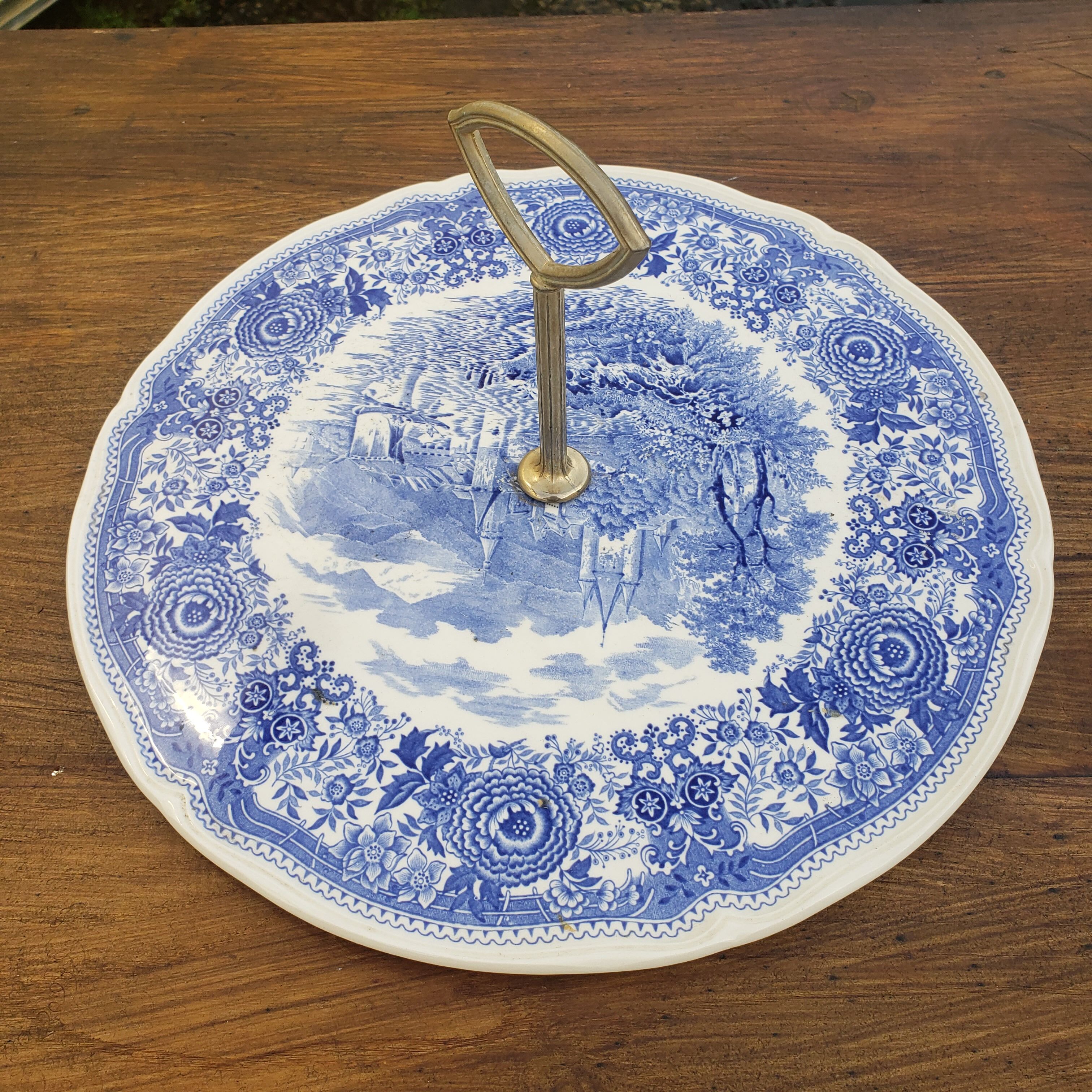 Villeroy and boch cheese platter model Bungerland