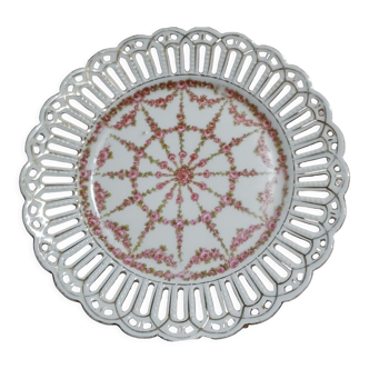 Assiette porcelaine ajourée décor roses filet or