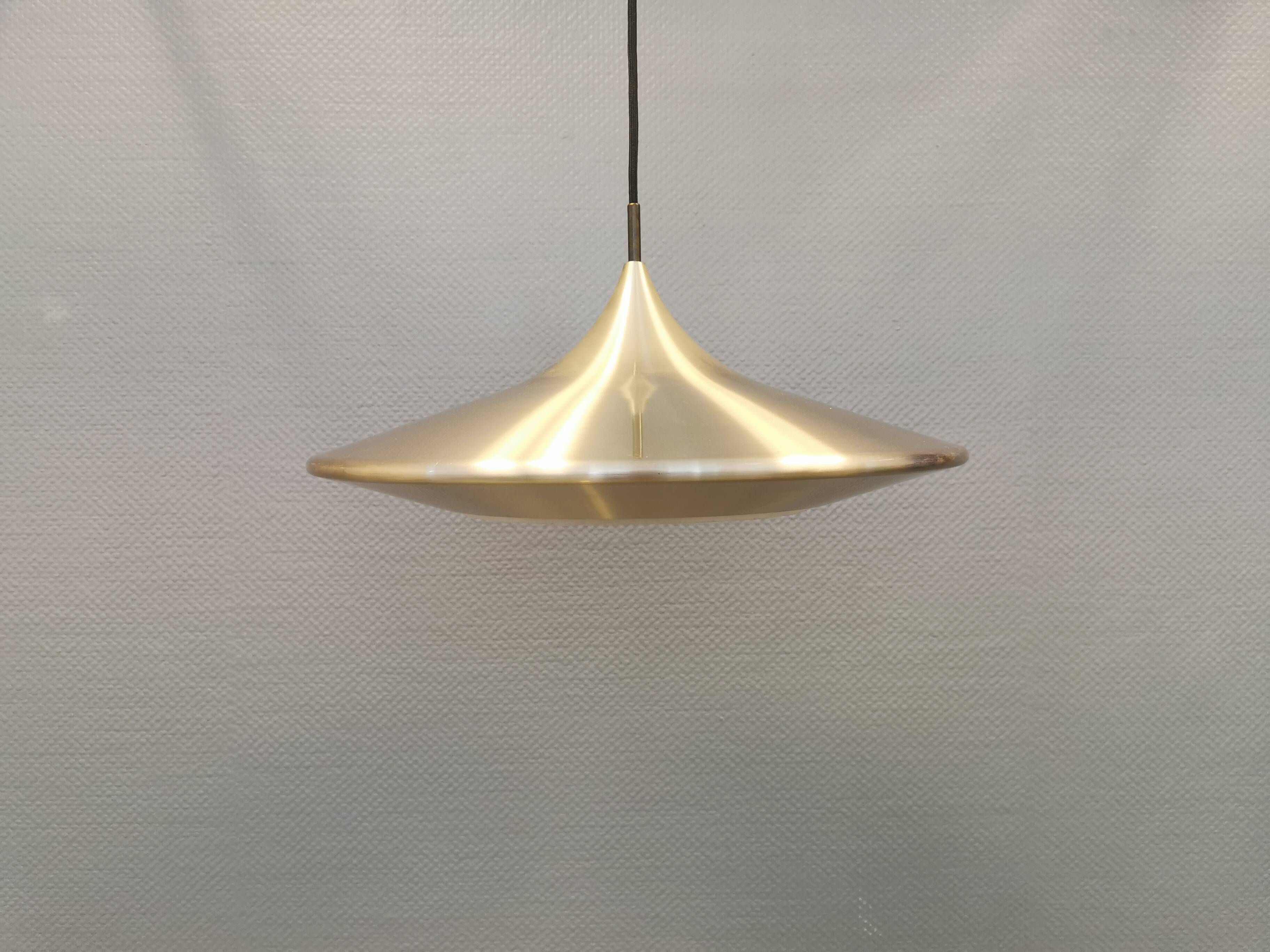 Minimalist and elegant gold coloured hanging lamp designed by Ejnar B. Mielby for Danish LYFA