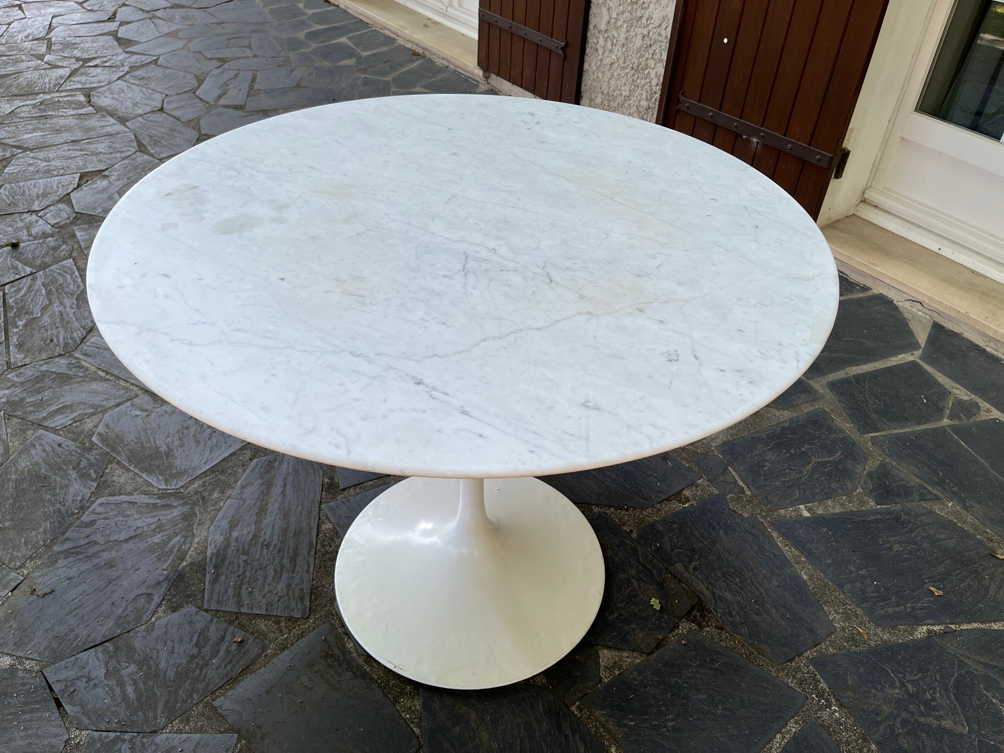 Marble Tulip table by Eero Saarinen for Knoll