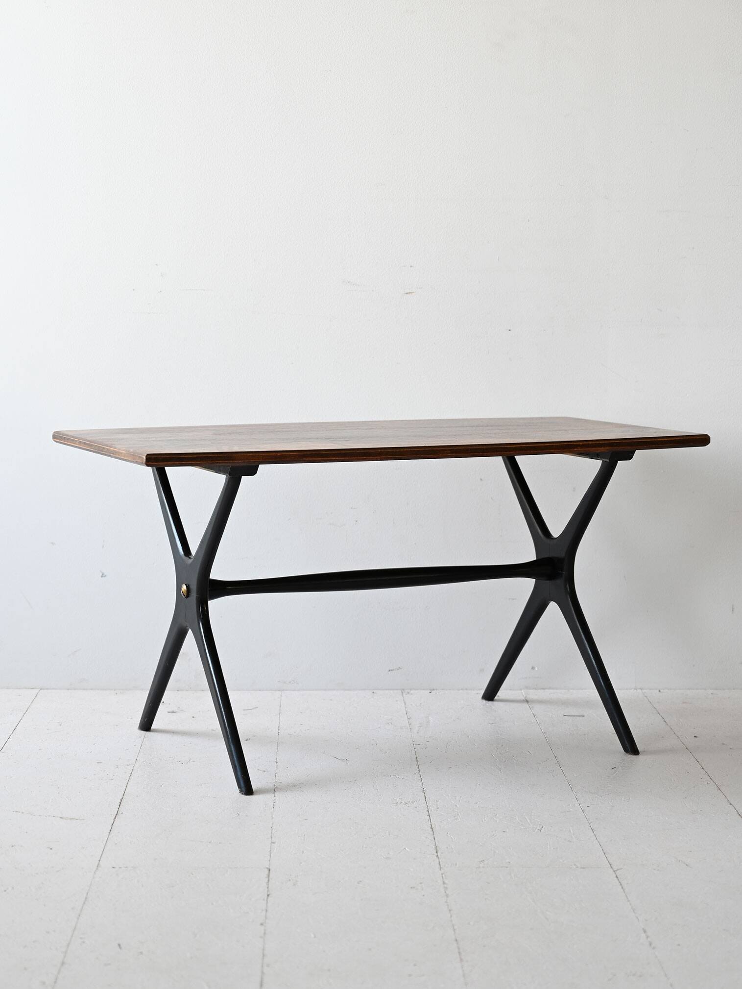 Scandinavian coffee table with black legs