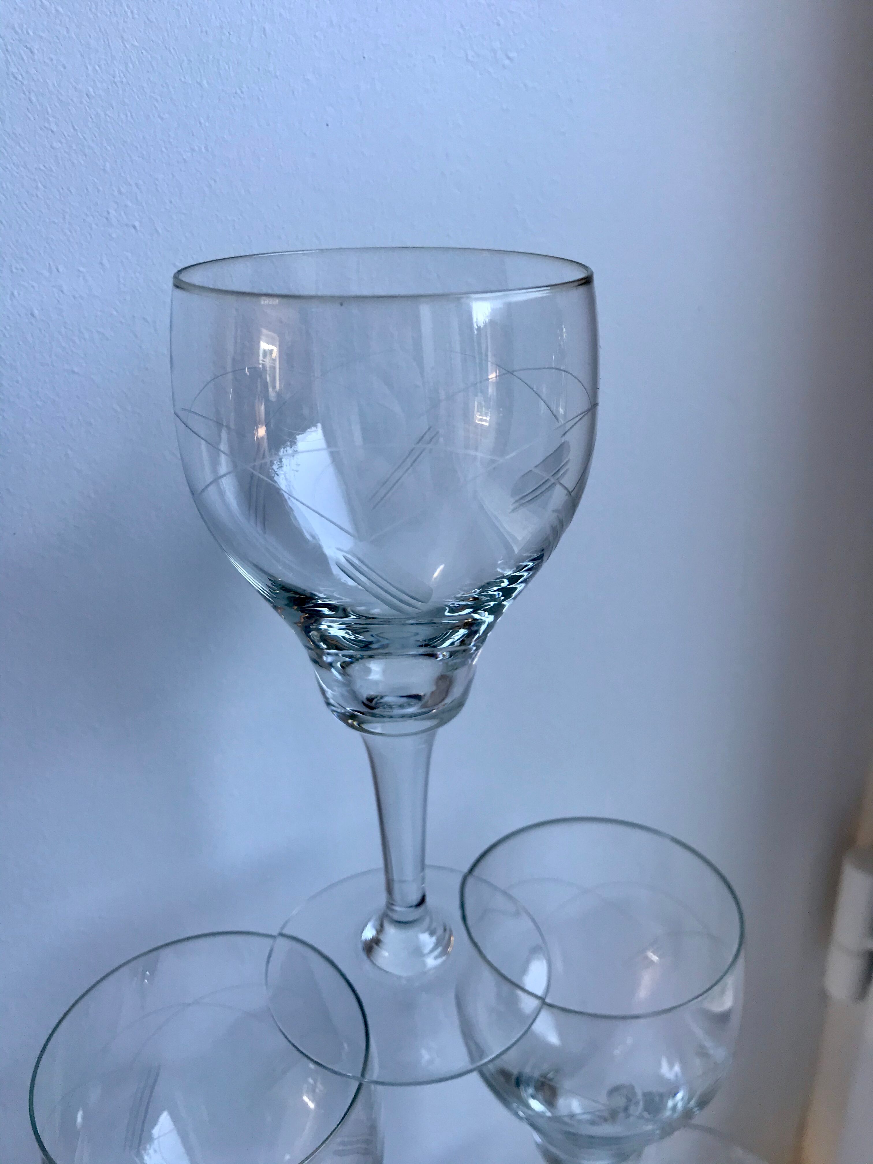 Set of 6 crystal wine glasses engraved 50-60s