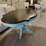 Violin table