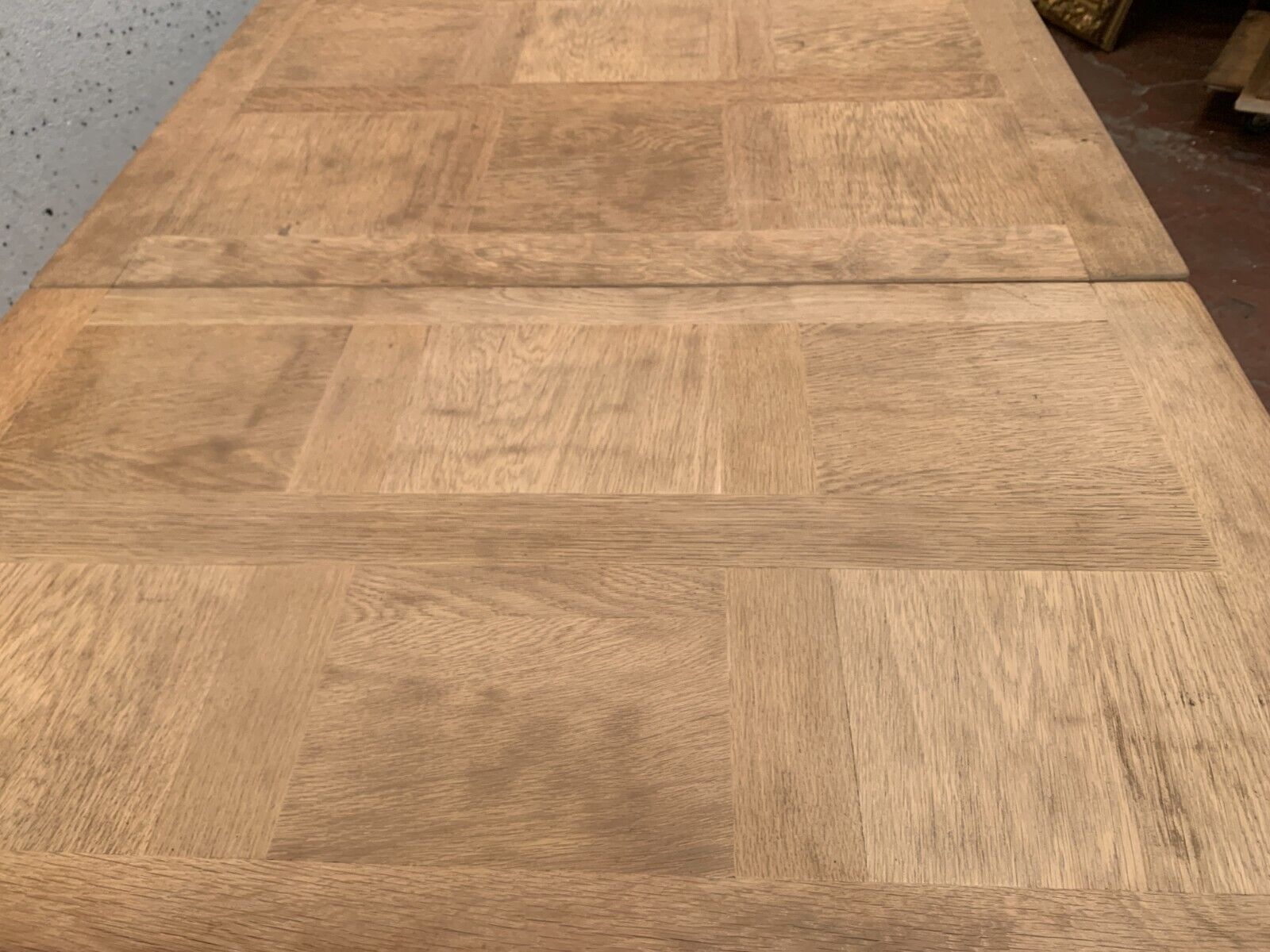 Renaissance style table in solid oak, 20th century