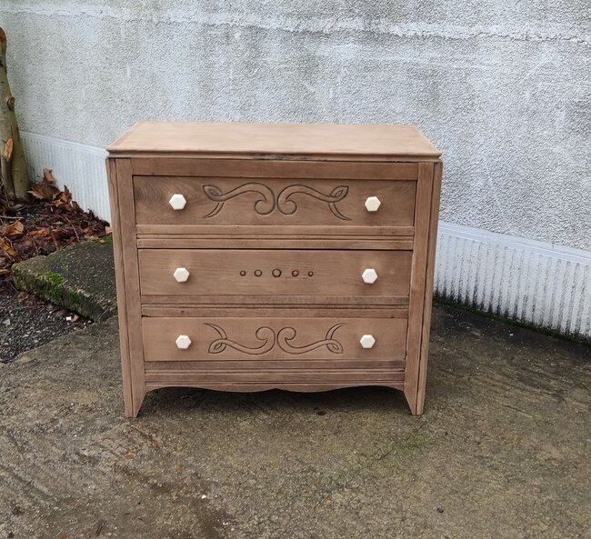 Commode art déco en bois naturel