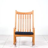 Chaise à bascule en hêtre et cuir par Hans Olsen pour Juul Kristensen