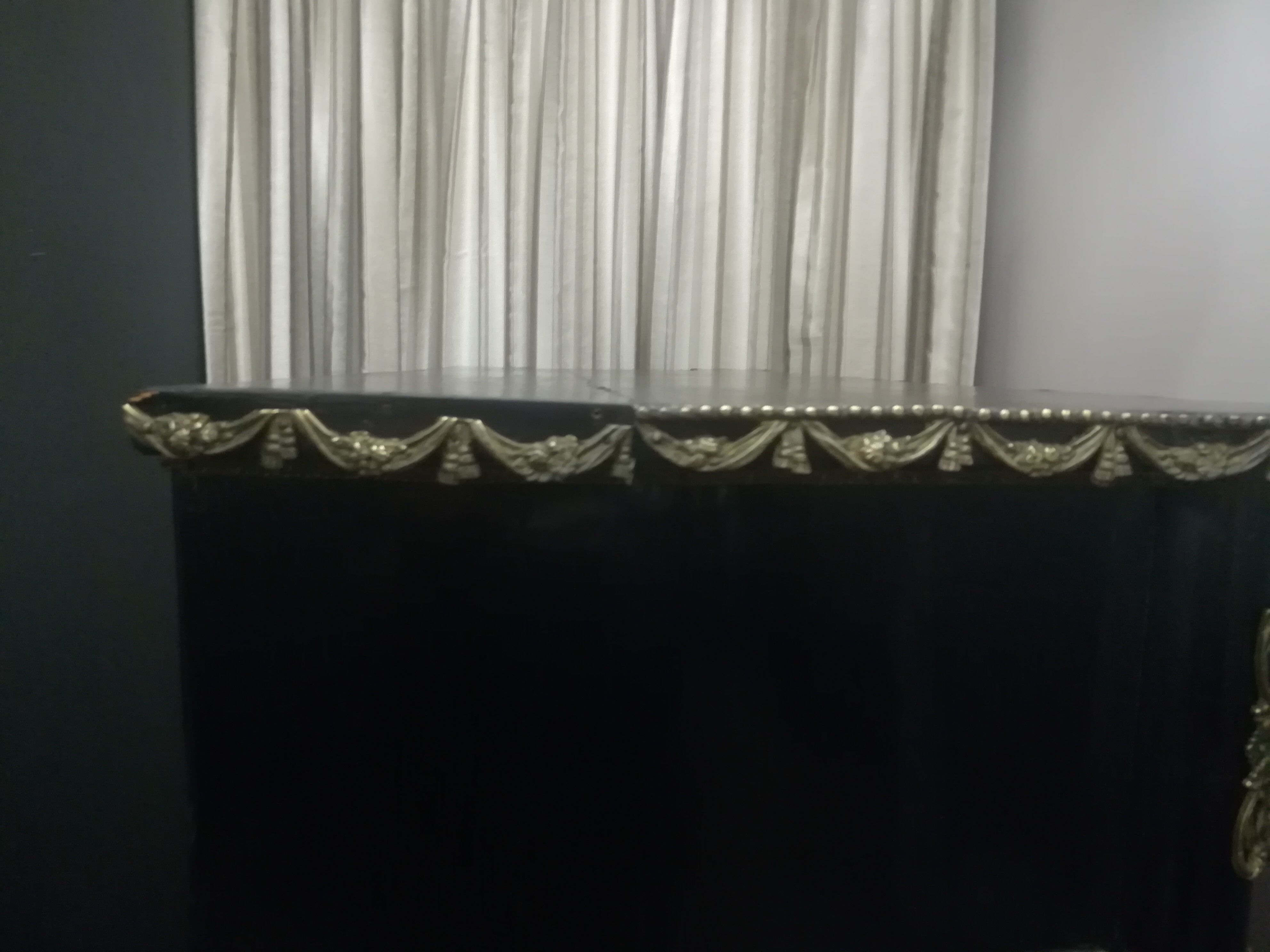 Napoleon III showcase lacquered black and gilded bronze