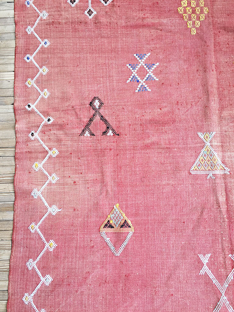 Moroccan Berber carpet 250 x 160 cm