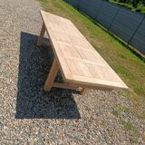 Farm table